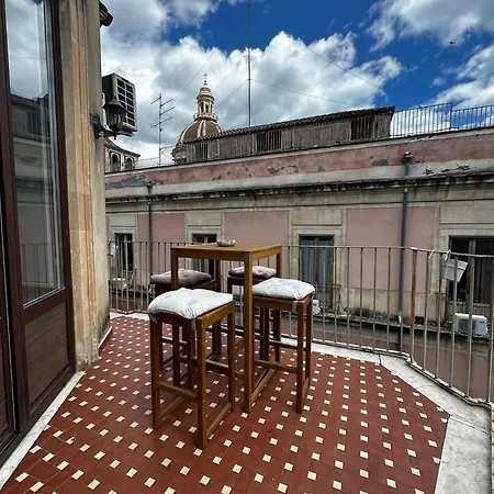 Nico's House Center Apartment Catania