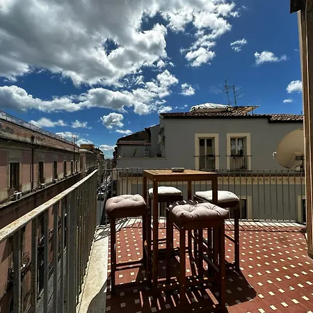 Nico's House Center Apartment *